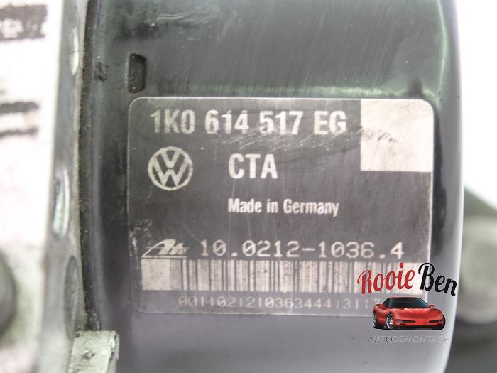 Pompe ABS d'un Volkswagen Touran (1T3) 1.4 16V TSI EcoFuel 2015