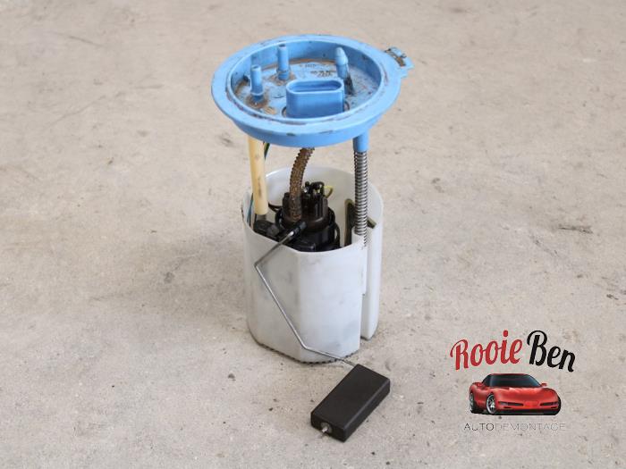 Usagé Pompe d'injection Volkswagen Touran (1T3) 1.4 16V TSI EcoFuel Prix € 50,00 Règlement à la marge proposé par Rooie Ben autodemontage