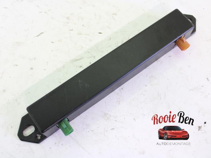 Używane Antena Dodge 1500 Crew Cab (DS) 5.7 Hemi V8 4x4 Cena € 20,00 Procedura marży oferowane przez Rooie Ben autodemontage