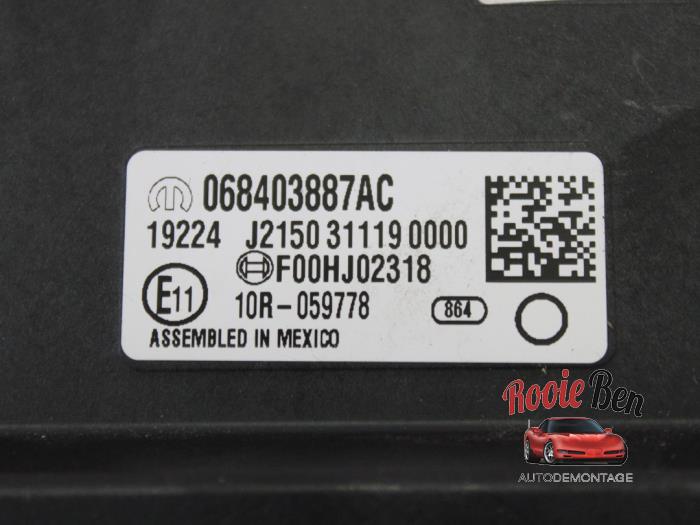 Ordenador asistencia de estacionamiento de un RAM 1500 Crew Cab (DS/DJ/D2) 5.7 Hemi V8 4x4 2020