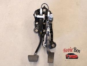 Used Set of pedals Dodge 1500 Crew Cab (DS/DJ/D2) 5.7 Hemi V8 4x4 Price on request offered by Rooie Ben autodemontage