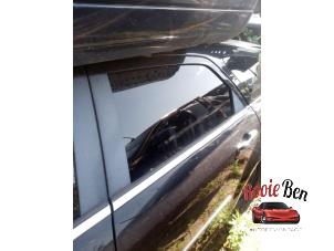 Used Rear door window 4-door, left Chrysler 300 C Touring 3.0 CRD 24V Price on request offered by Rooie Ben autodemontage