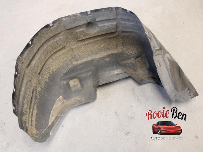 Używane Nadkole Dodge 1500 Crew Cab (DS) 5.7 Hemi V8 4x4 Cena na żądanie oferowane przez Rooie Ben autodemontage