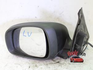 Used Wing mirror, left Suzuki Swift (ZA/ZC/ZD1/2/3/9) 1.3 VVT 16V Price on request offered by Rooie Ben autodemontage