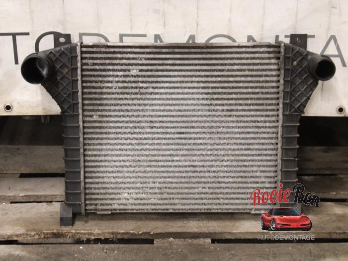 Usagé Intercooler Dodge Nitro 2.8 CRD 16V 4x2 Prix € 100,00 Règlement à la marge proposé par Rooie Ben autodemontage