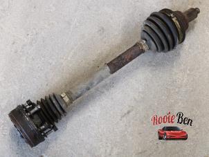 Used Front drive shaft, left Seat Ibiza IV SC (6J1) 1.4 16V Price € 50,00 Margin scheme offered by Rooie Ben autodemontage