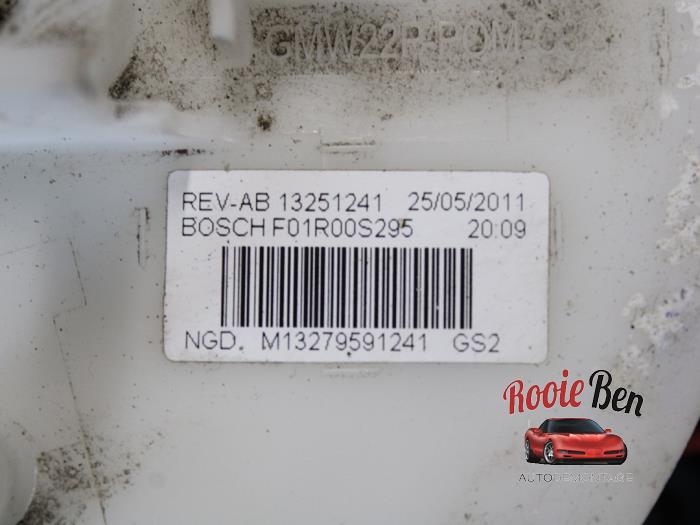 Pompe carburant électrique d'un Daewoo Orlando (YYM/YYW) 1.8 16V VVT Bifuel 2011