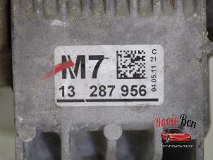 Engine mount from a Daewoo Orlando (YYM/YYW) 1.8 16V VVT Bifuel 2011