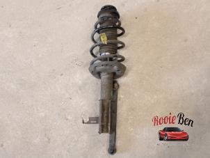 Used Front shock absorber rod, left Chevrolet Orlando (YYM/YYW) 1.8 16V VVT Bifuel Price on request offered by Rooie Ben autodemontage