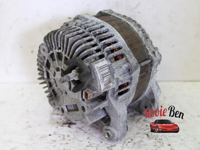 Dynamo från en Renault Laguna III Estate (KT) 2.0 dCi 16V 150 2010