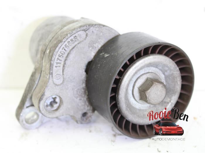 Usados Rodillo tensor correa múltiple Renault Laguna III Estate (KT) 2.0 dCi 16V 150 Precio € 15,00 Norma de margen ofrecido por Rooie Ben autodemontage