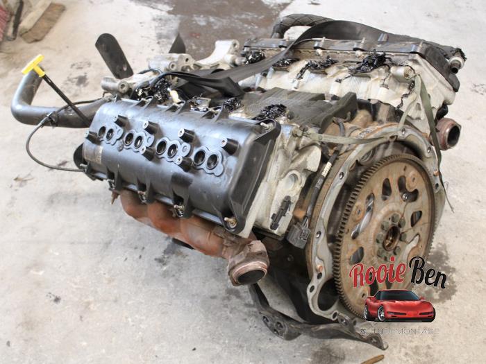 Engine from a Dodge Ram 3500 Standard Cab (DR/DH/D1/DC/DM) 5.7 V8 Hemi 1500 4x4 2007