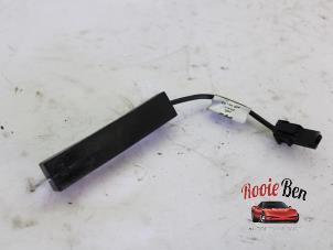 Used Antenna Amplifier Mercedes E Estate (S212) E-220 16V BlueTEC Price on request offered by Rooie Ben autodemontage