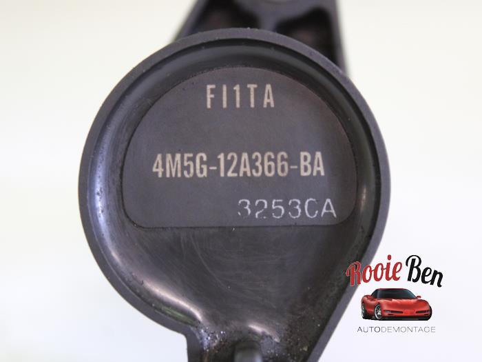 Zündspule van een Ford Focus C-Max 1.8 16V 2004