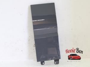 Used B-pillar cover Volkswagen Transporter T6 2.0 TDI 150 Price on request offered by Rooie Ben autodemontage