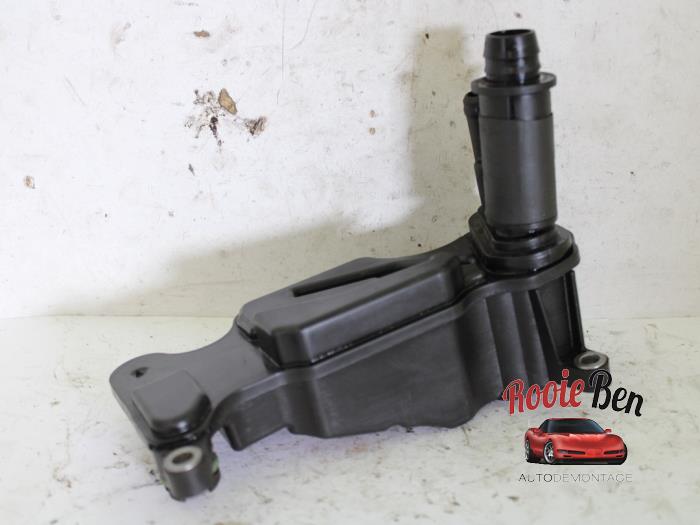Oil breather separator