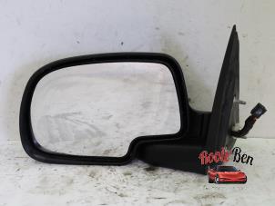 Used Wing mirror, left Chevrolet Avalanche 5.3 1500 V8 4x4 Price on request offered by Rooie Ben autodemontage
