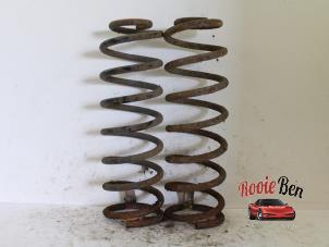 Used Rear coil spring Dodge 1500 Standard Cab (DS/DJ/D2) 5.7 Hemi V8 Price on request offered by Rooie Ben autodemontage