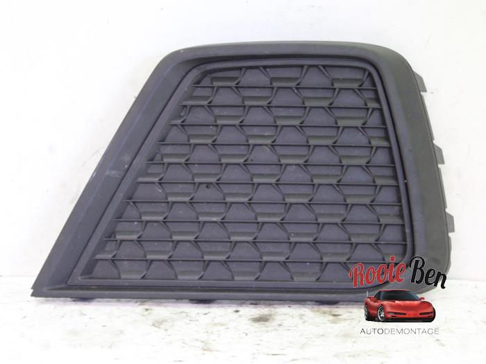 Begagnade Grill Audi A1 Sportback (GBA) 1.5 35 TFSI 16V Pris € 25,00 Marginaltabell erbjuds av Rooie Ben autodemontage
