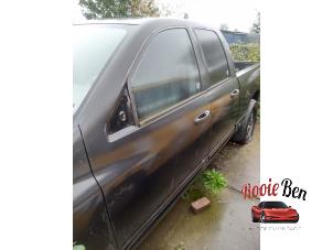 Usagé Portière 4portes avant gauche Dodge Ram 3500 Standard Cab (DR/DH/D1/DC/DM) 5.7 V8 Hemi 1500 4x4 Extended Crew Cab Prix sur demande proposé par Rooie Ben autodemontage