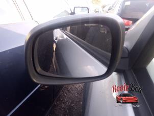 Used Wing mirror, left Suzuki Swift (ZA/ZC/ZD1/2/3/9) 1.3 VVT 16V Price on request offered by Rooie Ben autodemontage