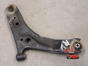 Used Front wishbone, right Hyundai i10 (F5) 1.0i 12V Price on request offered by Rooie Ben autodemontage