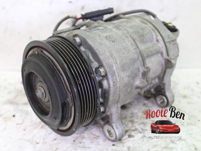 Usagé Compresseur de clim BMW 1 serie (F20) 118i 1.5 TwinPower 12V Prix € 30,00 Règlement à la marge proposé par Rooie Ben autodemontage
