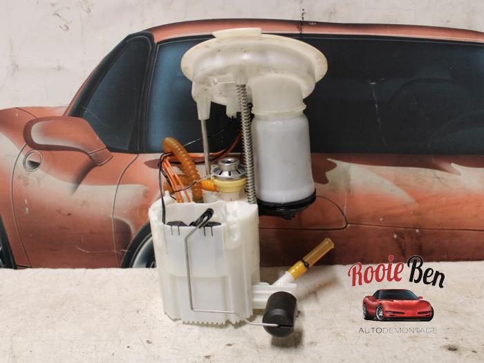 Gebrauchte Kraftstoffpumpe Elektrisch BMW 1 serie (F20) 118i 1.5 TwinPower 12V Preis € 50,00 Margenregelung angeboten von Rooie Ben autodemontage