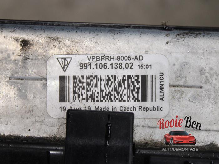 Radiateur d'un Porsche 718 Cayman (982) 4.0 GT4 2020