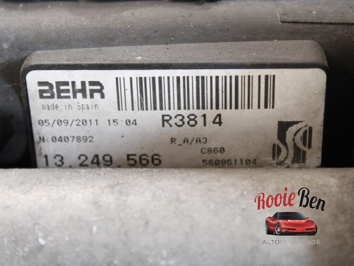 Juego de refrigerador de un Opel Corsa D 1.2 16V ecoFLEX Bi-Fuel 2011