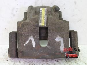 Used Front brake calliper, left Chrysler Sebring (JR) 2.7 V6 24V Price on request offered by Rooie Ben autodemontage