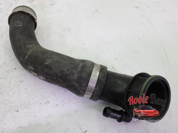 Gebrauchte Intercooler Schlauch Porsche Macan (95B) 3.6 V6 24V Turbo Preis € 50,00 Margenregelung angeboten von Rooie Ben autodemontage