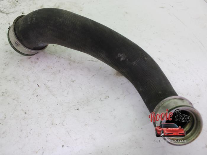 Gebrauchte Intercooler Schlauch Porsche Macan (95B) 3.6 V6 24V Turbo Preis € 50,00 Margenregelung angeboten von Rooie Ben autodemontage