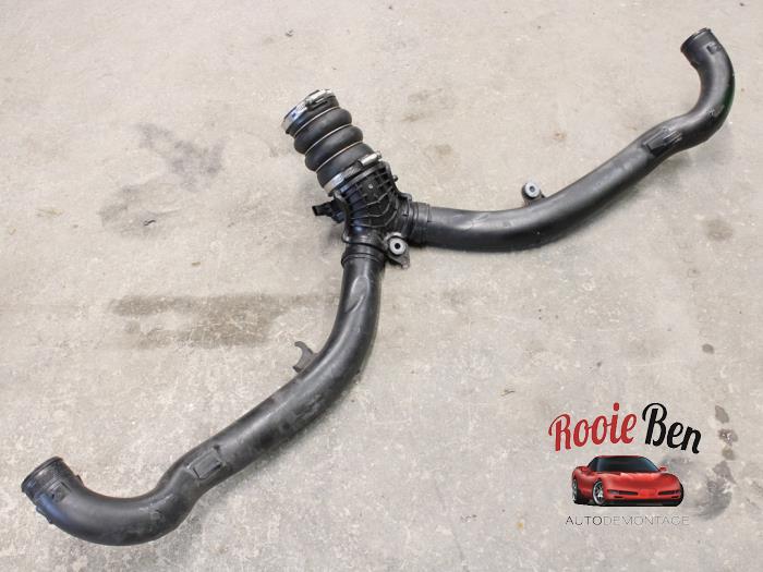 Gebrauchte Intercooler Rohr Porsche Macan (95B) 3.6 V6 24V Turbo Preis € 300,00 Margenregelung angeboten von Rooie Ben autodemontage