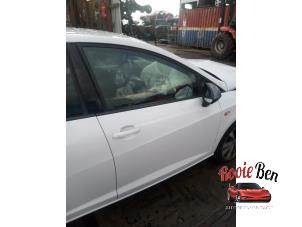 Used Door window 4-door, front right Seat Ibiza IV (6J5) 1.0 EcoTSI 12V Price on request offered by Rooie Ben autodemontage