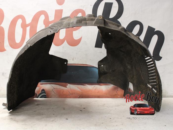 Używane Nadkole Porsche Macan (95B) 3.6 V6 24V Turbo Cena € 100,00 Procedura marży oferowane przez Rooie Ben autodemontage