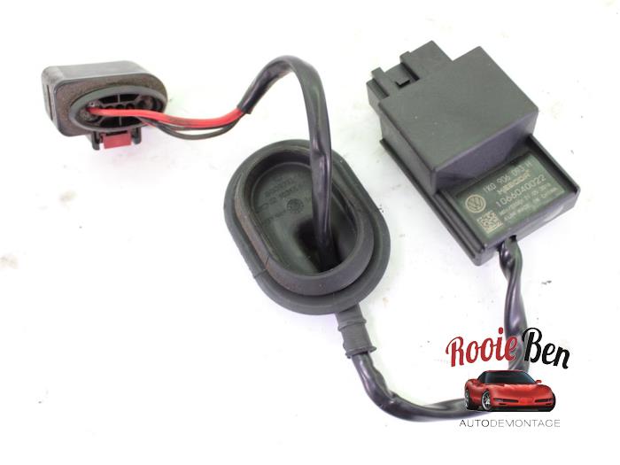 Usagé Module pompe carburant Seat Ibiza IV (6J5) 1.0 EcoTSI 12V Prix € 30,00 Règlement à la marge proposé par Rooie Ben autodemontage