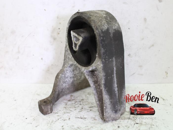 Usagé Support moteur Chrysler Sebring (JR) 2.0 16V Prix € 25,00 Règlement à la marge proposé par Rooie Ben autodemontage