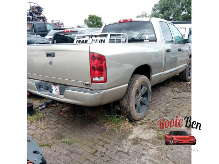 Loading container from a Dodge Ram 3500 Standard Cab (DR/DH/D1/DC/DM) 5.7 V8 Hemi 1500 4x4 2003