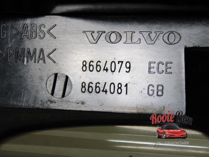 Rücklicht links van een Volvo S60 I (RS/HV) 2.4 20V 170 2001