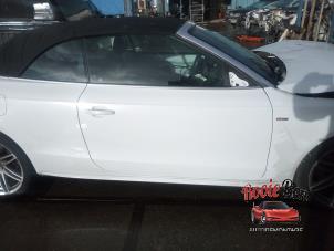 Used Door 2-door, right Audi A5 Cabrio (8F7) 3.0 TDI V6 24V Quattro Price on request offered by Rooie Ben autodemontage