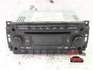 Gebrauchte Radio CD Spieler Dodge Caliber 2.0 16V Preis auf Anfrage angeboten von Rooie Ben autodemontage