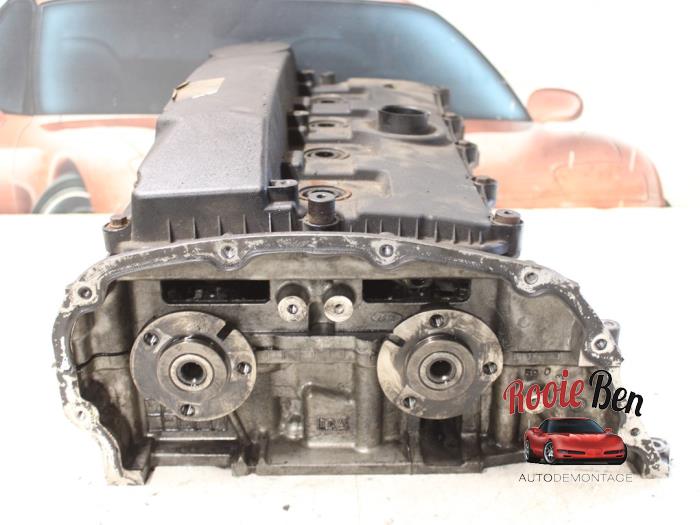 Cylinder head from a Ford Transit 2.0 TDCi 16V 2004