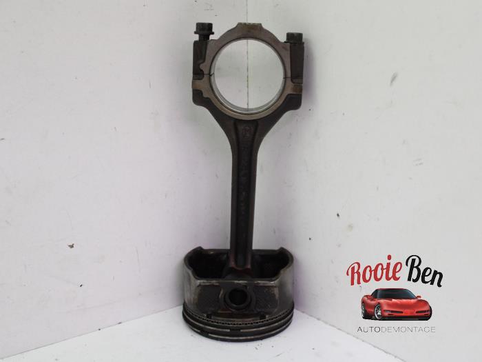 Usagé Piston Ford Usa F-150 Prix € 40,00 Règlement à la marge proposé par Rooie Ben autodemontage