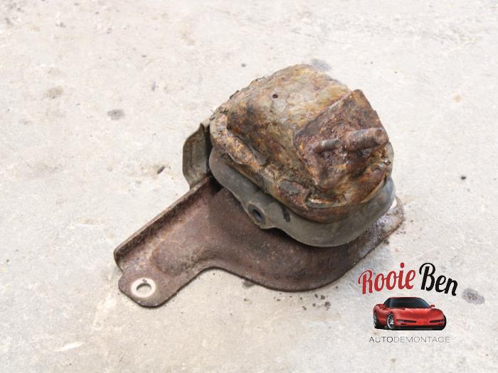 Usagé Support moteur Ford Usa F-150 Prix € 50,00 Règlement à la marge proposé par Rooie Ben autodemontage