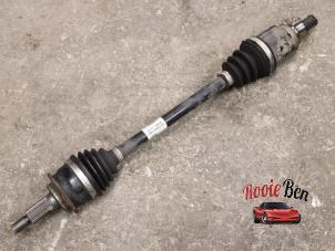 Used Front drive shaft, left Opel Agila (B) 1.0 12V Price on request offered by Rooie Ben autodemontage