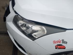Used Headlight, left Chevrolet Cruze (300) 1.8 16V VVT Bifuel Price on request offered by Rooie Ben autodemontage