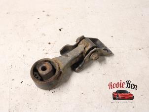 Used Engine mount Toyota Yaris II (P9) 1.0 12V VVT-i Price on request offered by Rooie Ben autodemontage