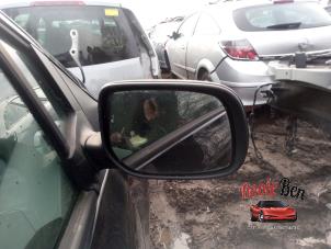 Gebrauchte Außenspiegel rechts Toyota Yaris II (P9) 1.0 12V VVT-i Preis € 50,00 Margenregelung angeboten von Rooie Ben autodemontage