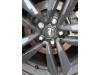 Jante + pneumatique d'un Ford (USA) Mustang VI Fastback 2.3 EcoBoost 16V 2017